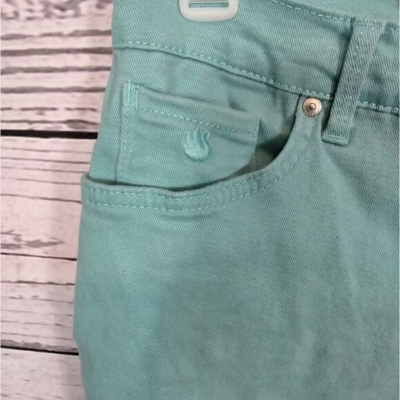 "Gloria Vanderbilt" woman's cropped pants. - Picture 5 of 9